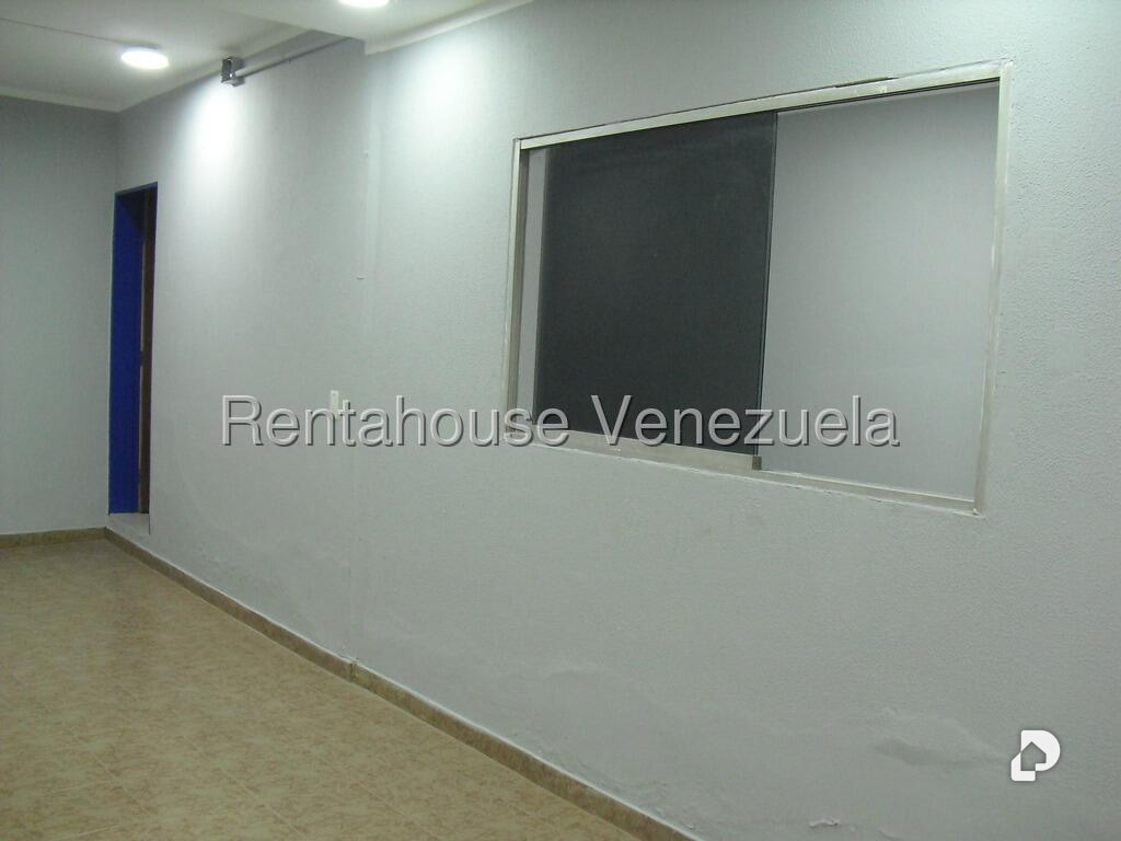 Local comercial en La Trinidad, Caracas – 7
