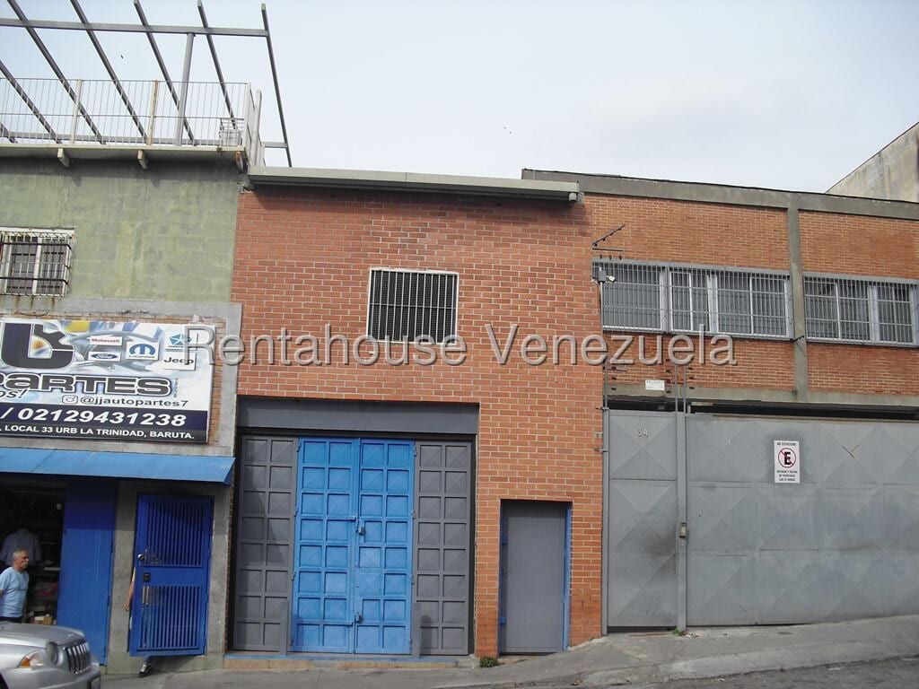 Local comercial en La Trinidad, Caracas - 1