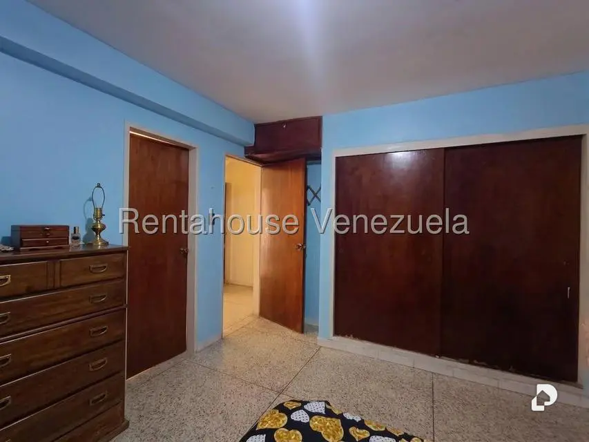 Apartamento en Urbanización El Centro, Maracay – 11