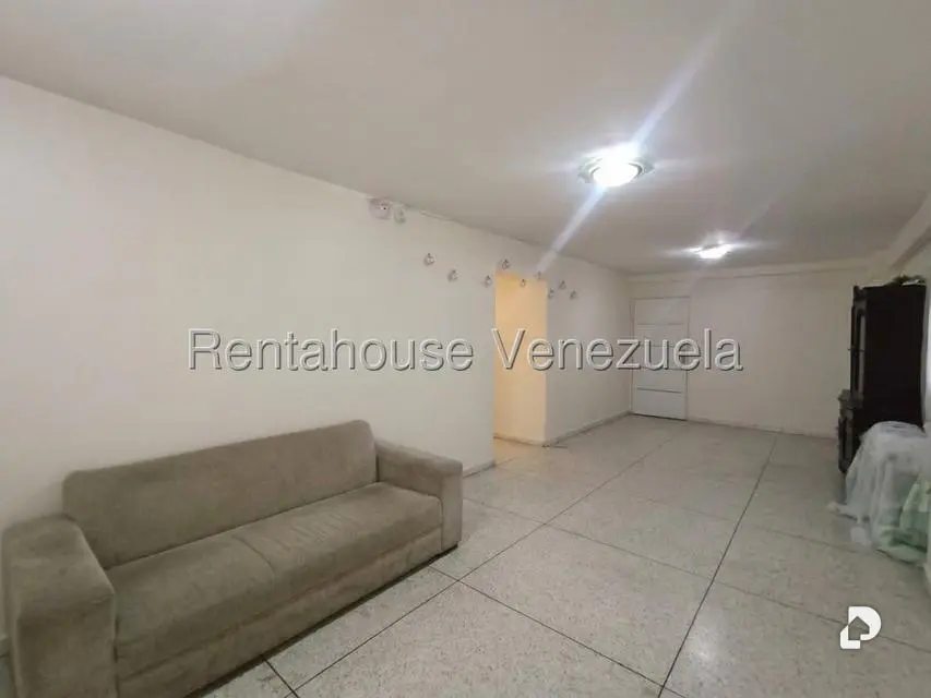 Apartamento en Urbanización El Centro, Maracay – 2