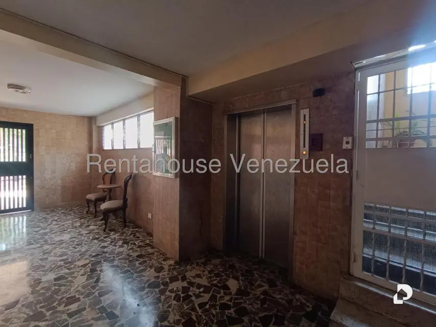 Apartamento en Urbanización El Centro, Maracay – 19