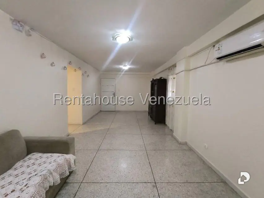 Apartamento en Urbanización El Centro, Maracay – 3