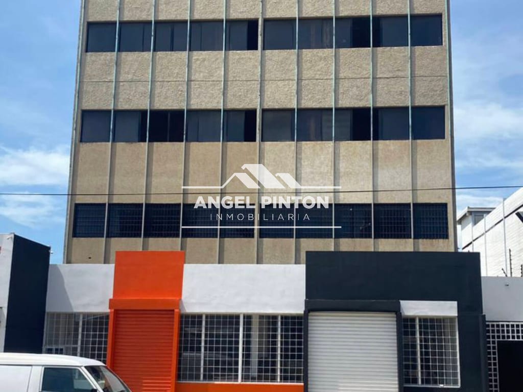 Oficina en Dr. Portillo, Maracaibo - 1