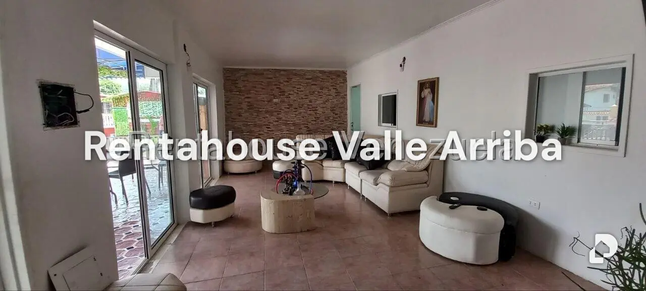 Casa en La Rosaleda, San Antonio de Los Altos – 3