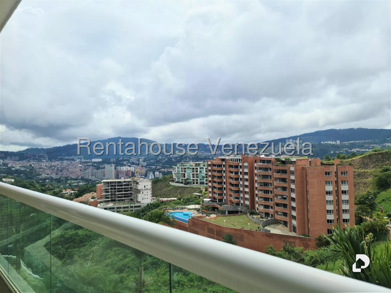 Apartamento en Colinas de Valle Arriba / Mirador de Los Campitos, Caracas – 4