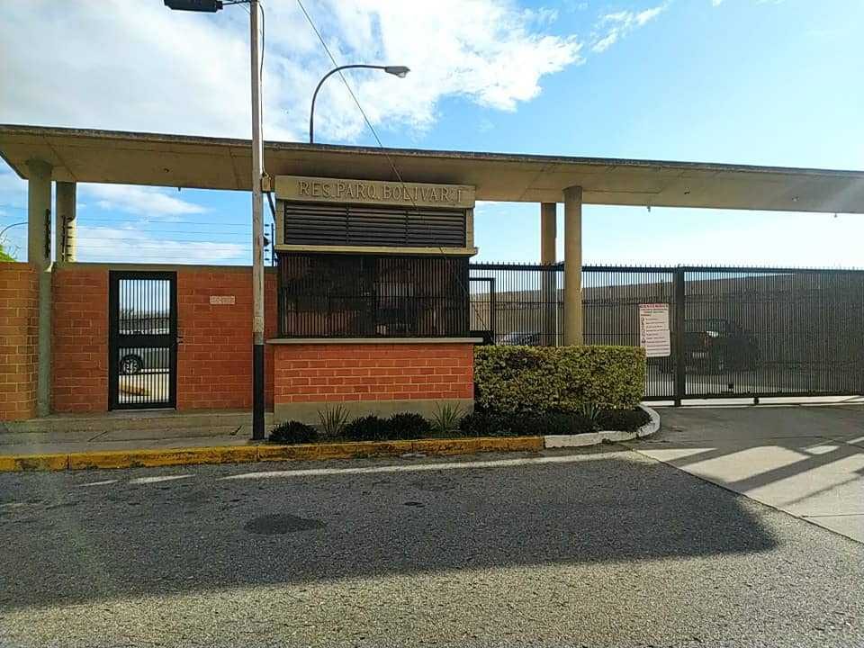 Apartamento en Ciudad Alianza, Guacara - 1
