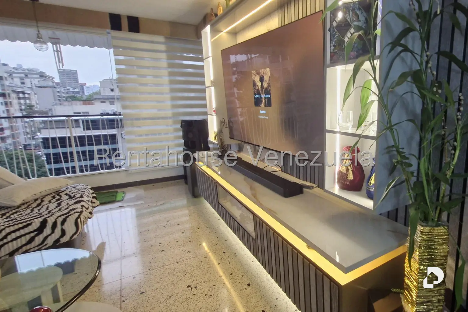 Apartamento en Los Palos Grandes, Caracas – 2