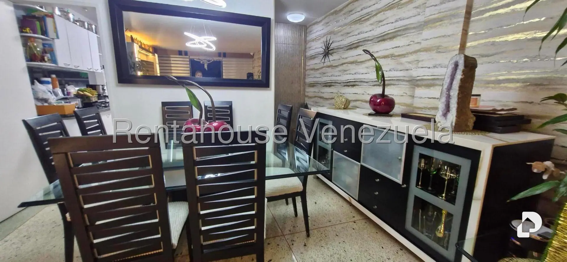 Apartamento en Los Palos Grandes, Caracas – 29