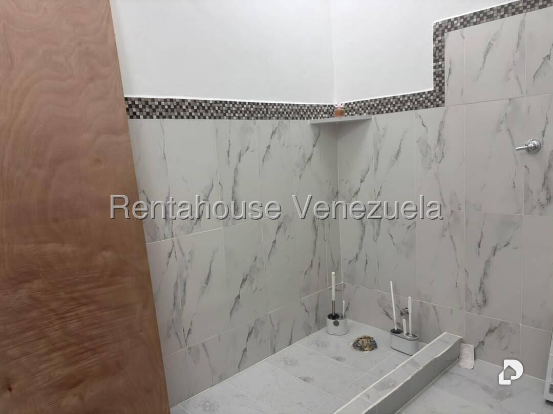 Casa en La Boyera, Caracas – 13