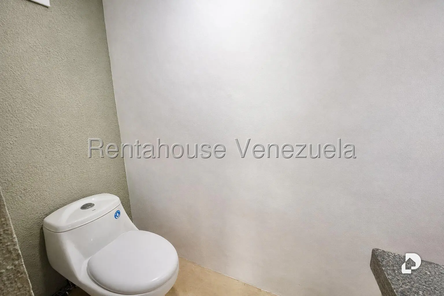 Casa en Oripoto, Caracas – 30