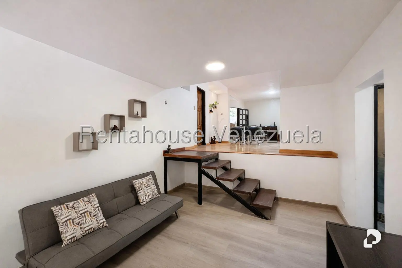 Casa en Oripoto, Caracas – 21