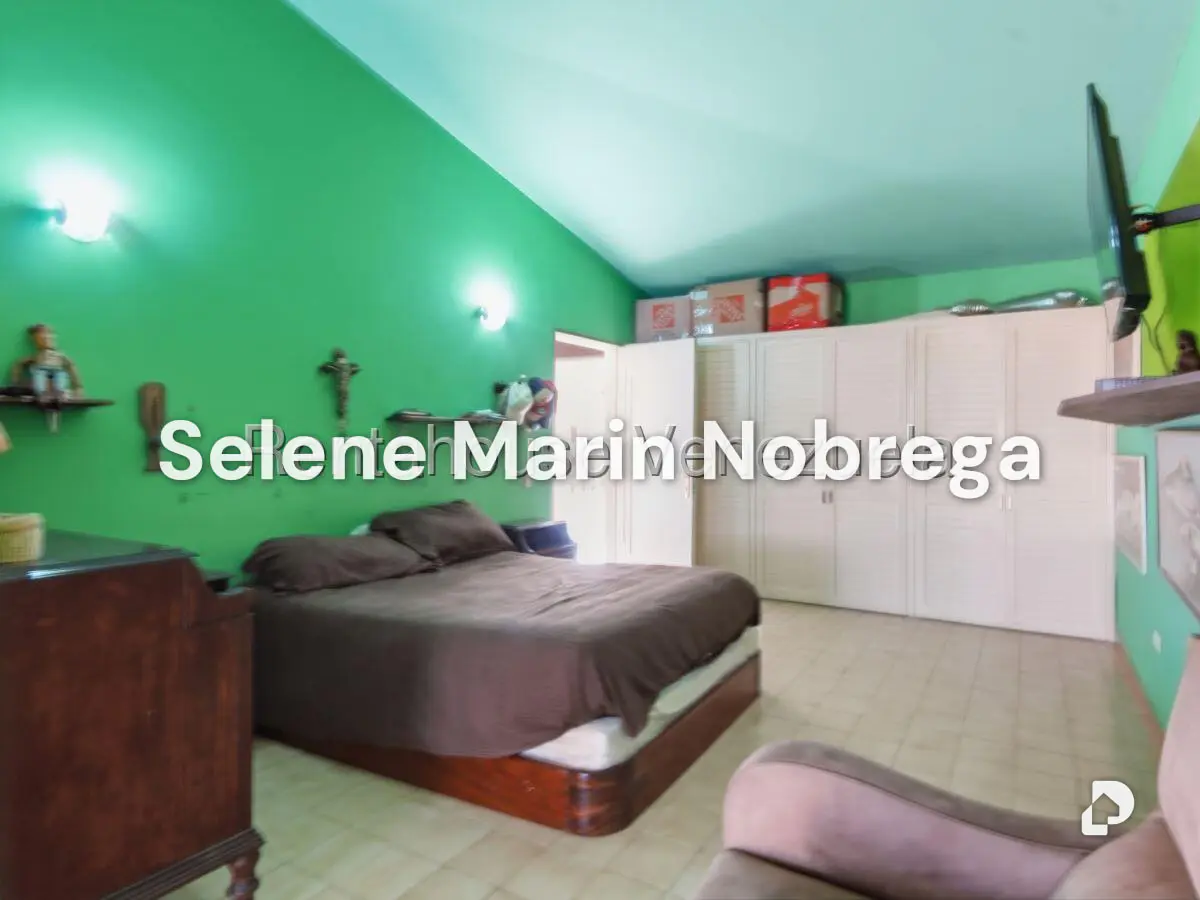 Casa en Cerro Verde, Caracas – 29