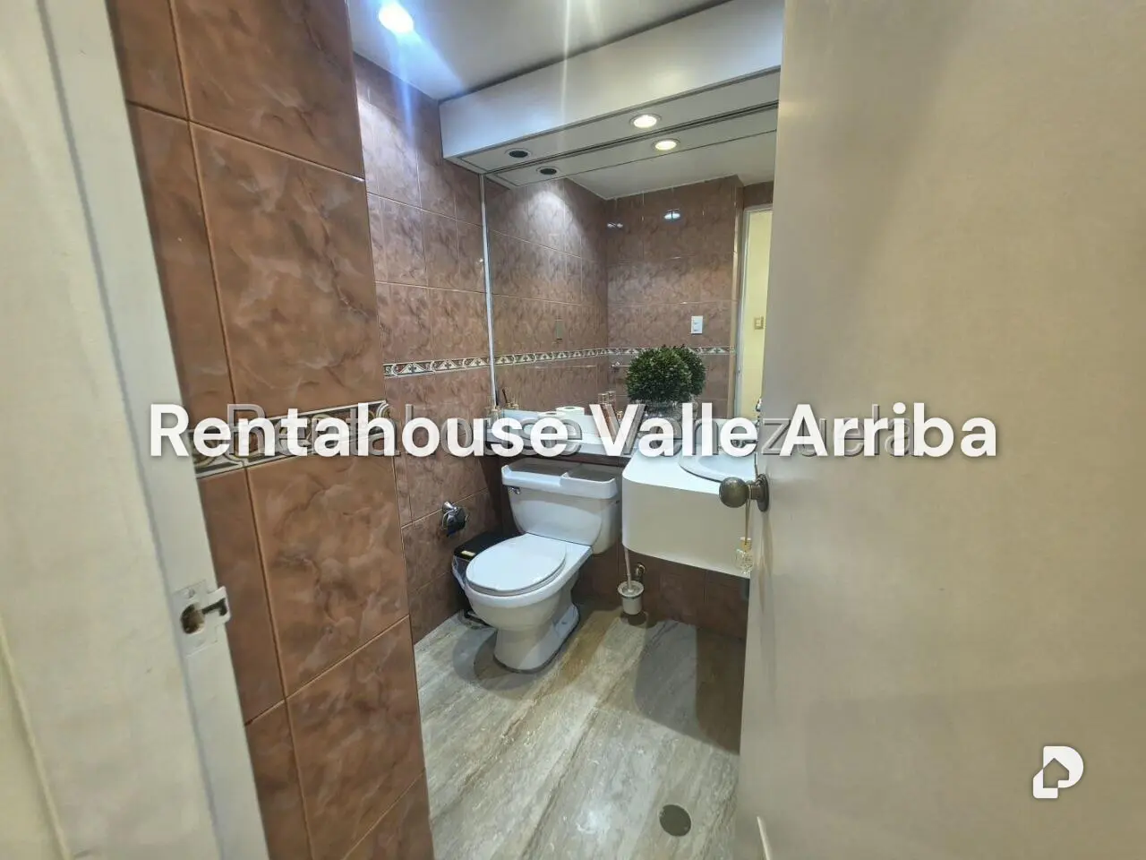 Apartamento en La Florida, Caracas – 22