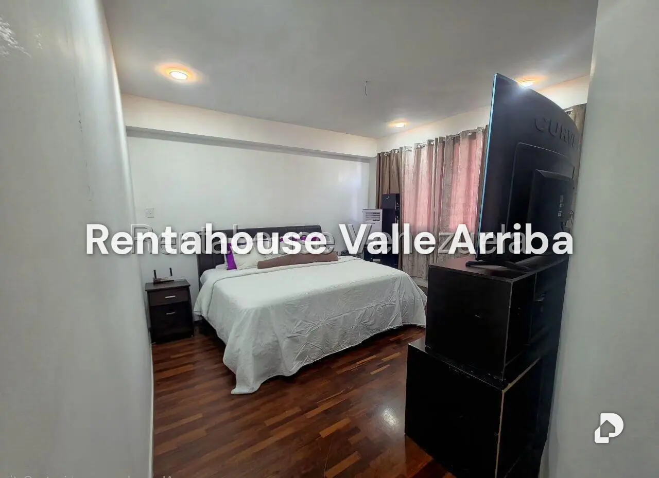 Apartamento en La Florida, Caracas – 11