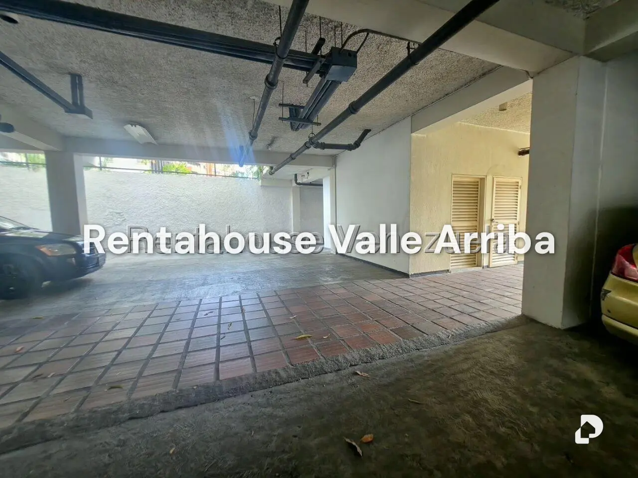 Apartamento en La Florida, Caracas – 23