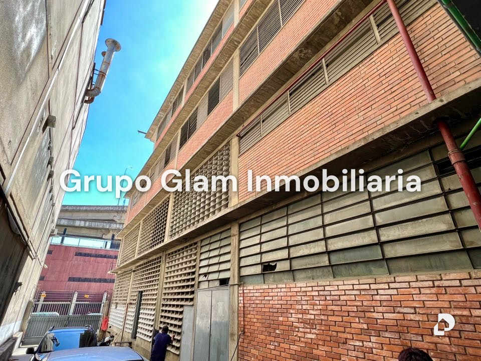 Galpón en San Martín, Caracas – 2