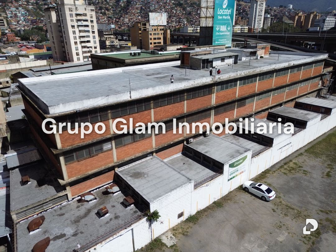 Galpón en San Martín, Caracas – 1