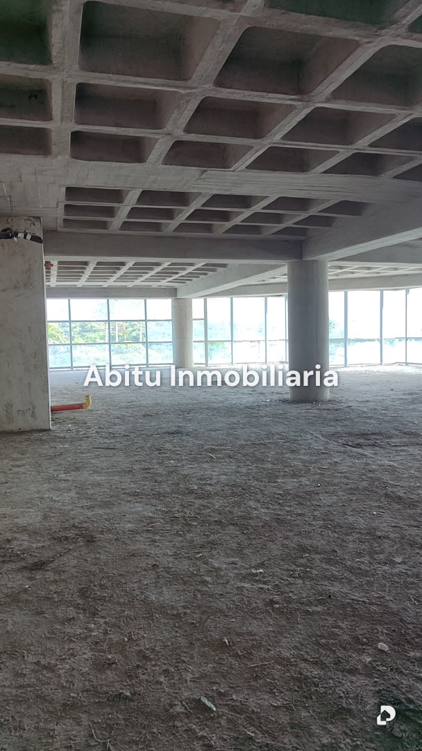 Oficina en Los Naranjos (del Cafetal), Caracas – 1