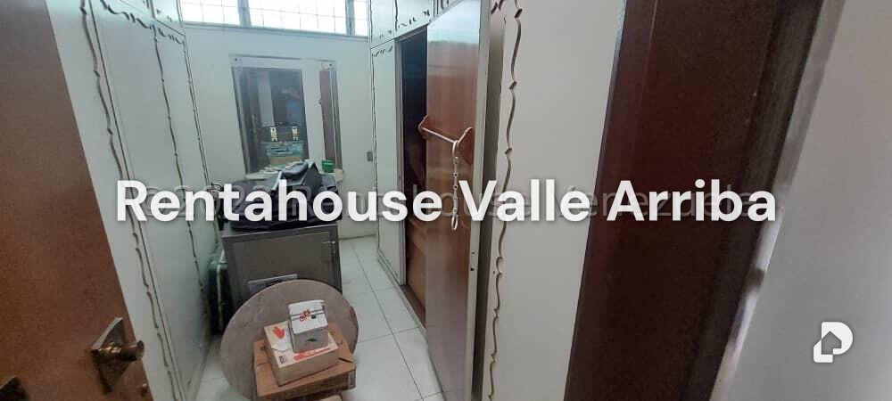 House in Alta Florida, Caracas – 19