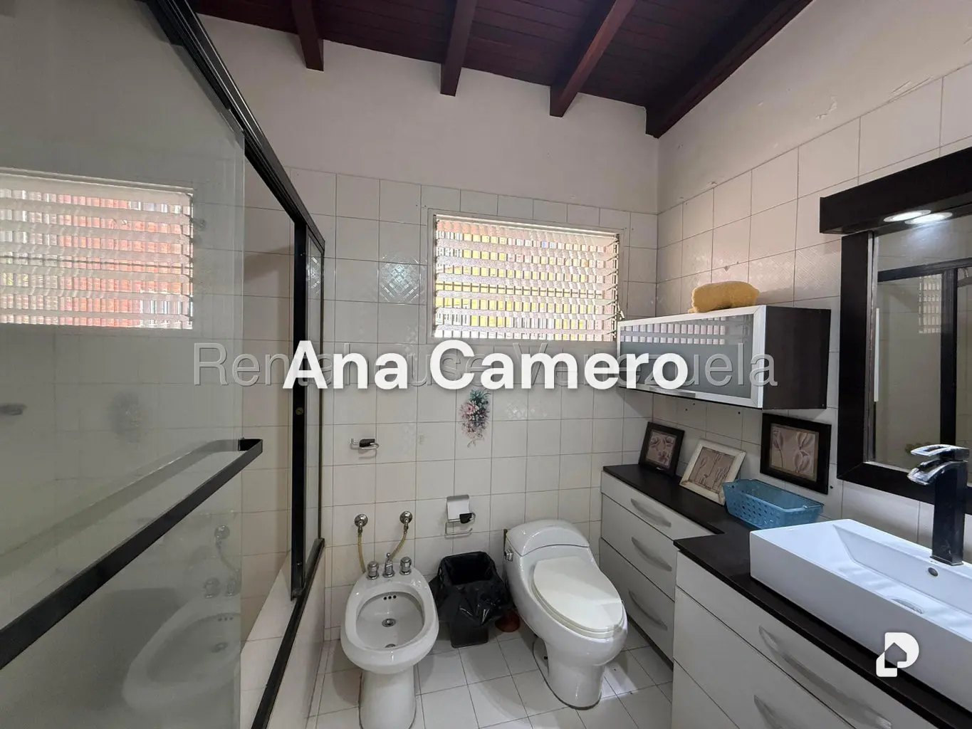 Casa en Alto Prado, Caracas – 24