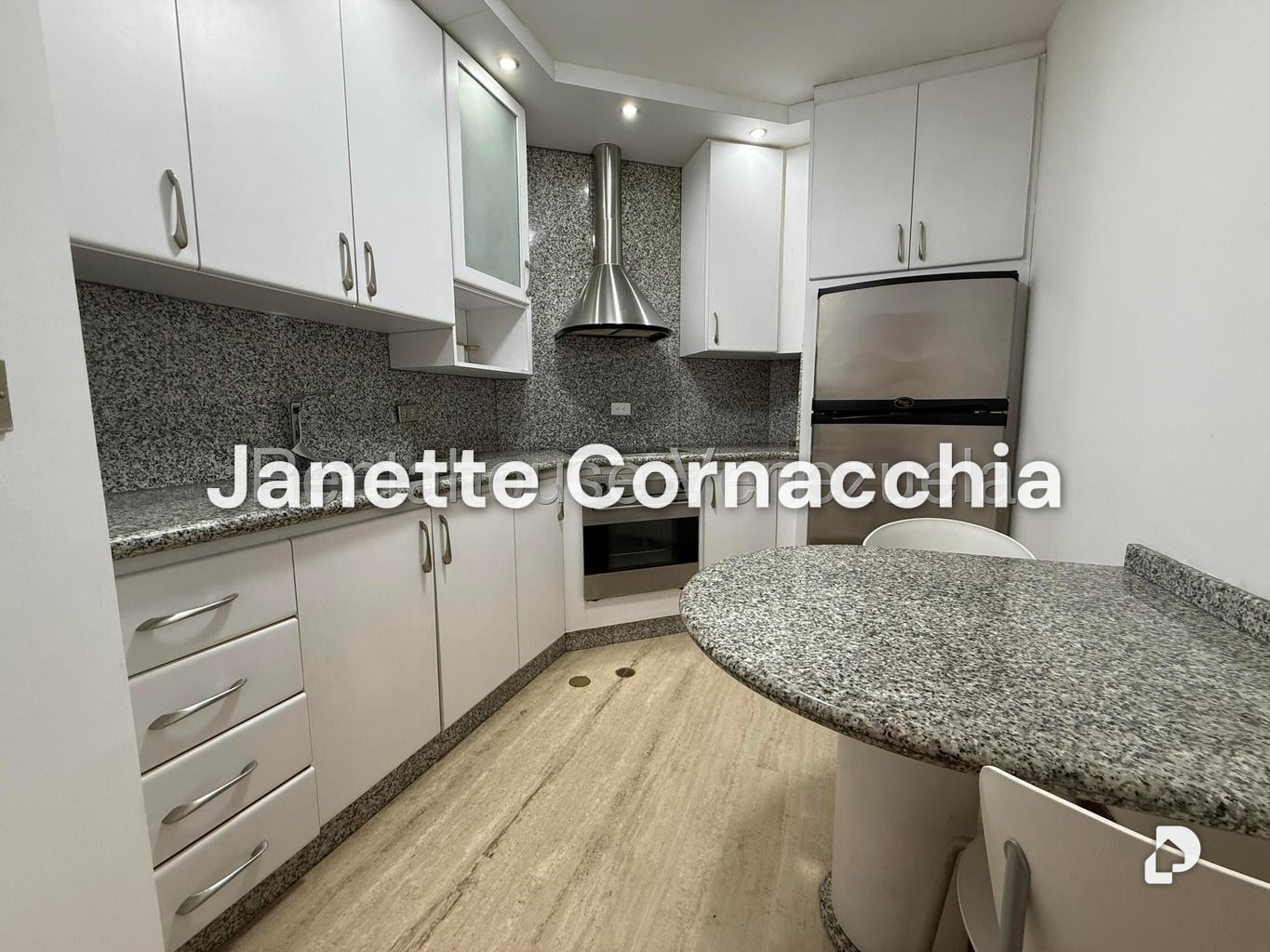 Apartamento en Campo Alegre, Caracas – 26