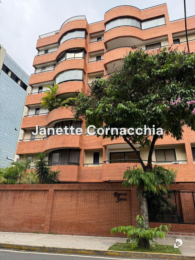 Apartamento en Campo Alegre, Caracas – 1