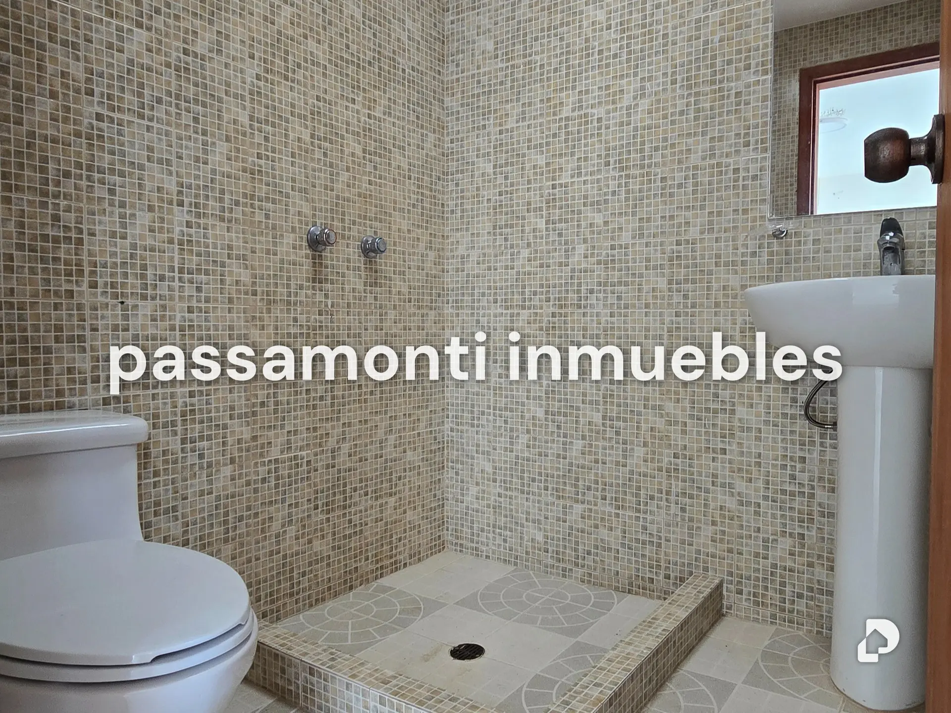 Casa en Puerto Moreno, Pampatar – 16