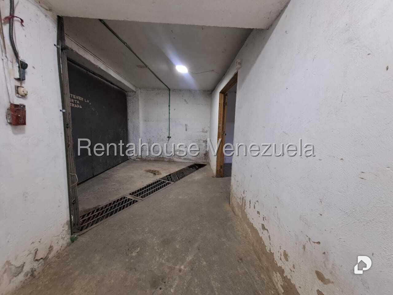 Garage/Parking in Chacao, Caracas – 7