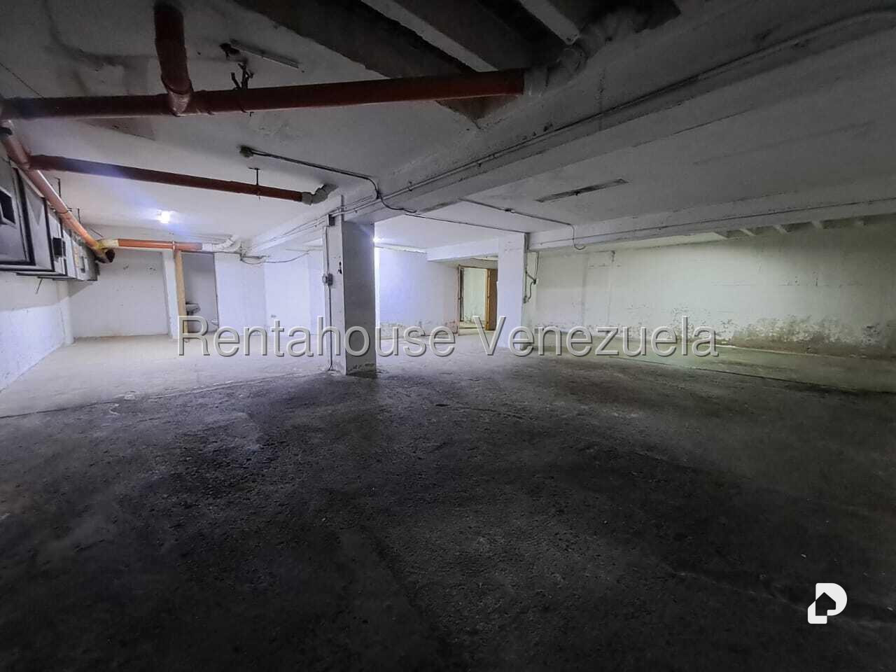 Garage/Parking in Chacao, Caracas – 22