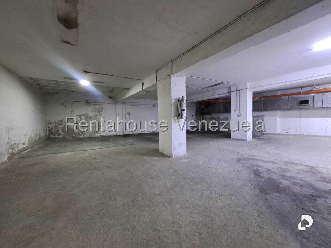 Garage/Parking in Chacao, Caracas – 20
