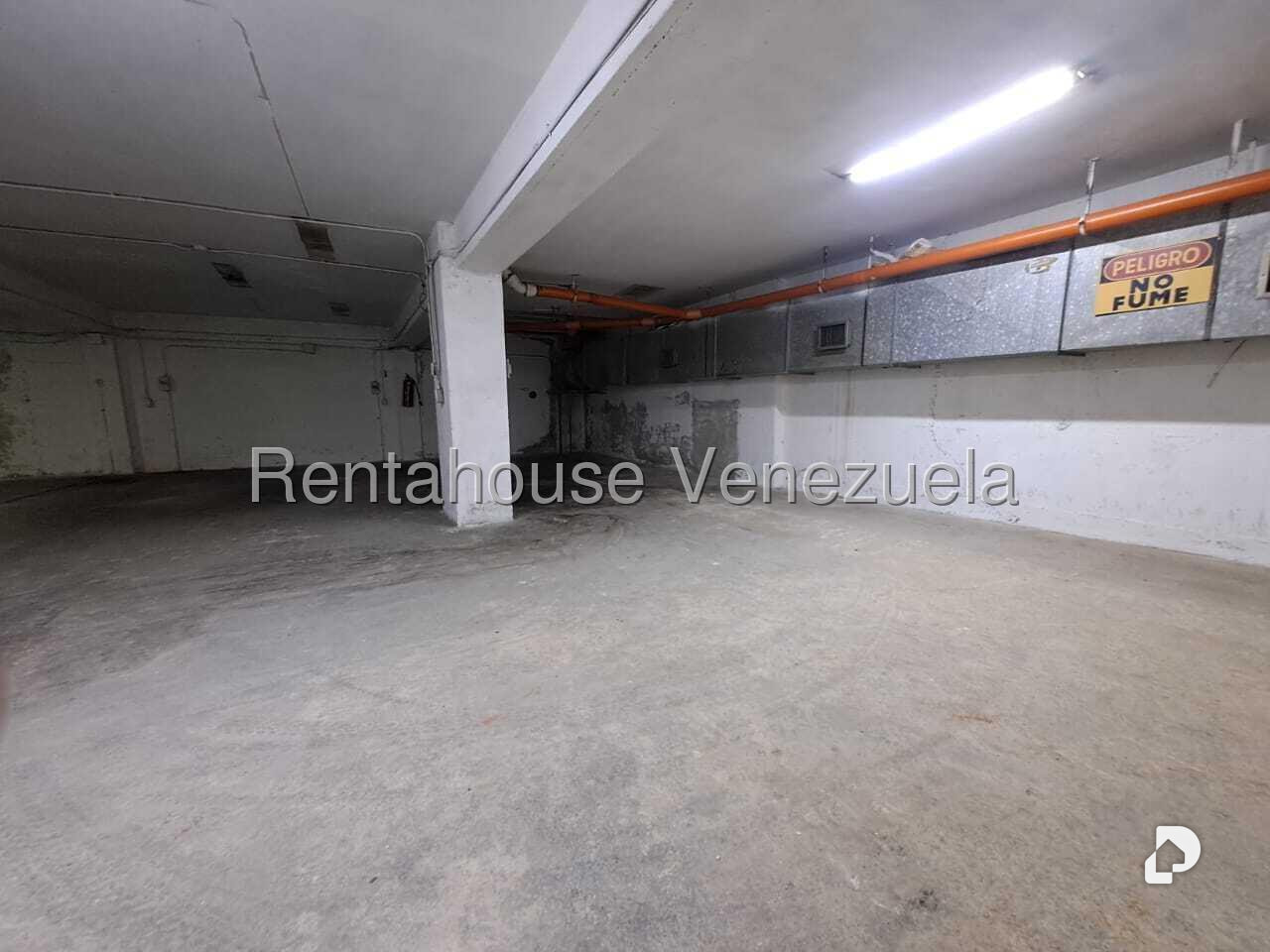 Garage/Parking in Chacao, Caracas – 24