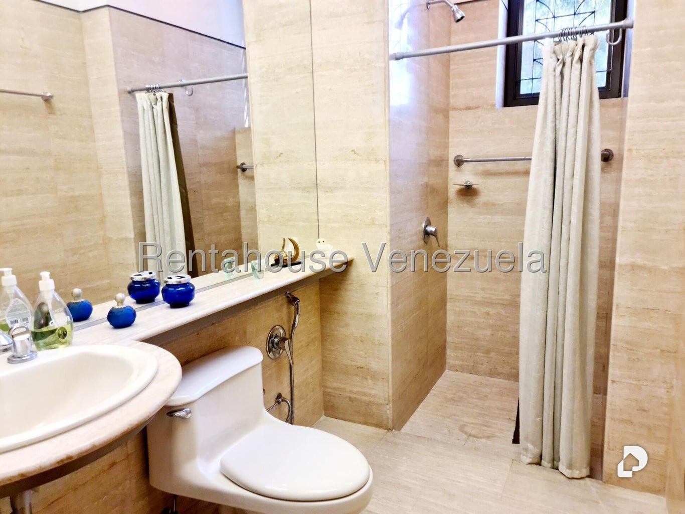 Apartamento en Altamira, Caracas – 19