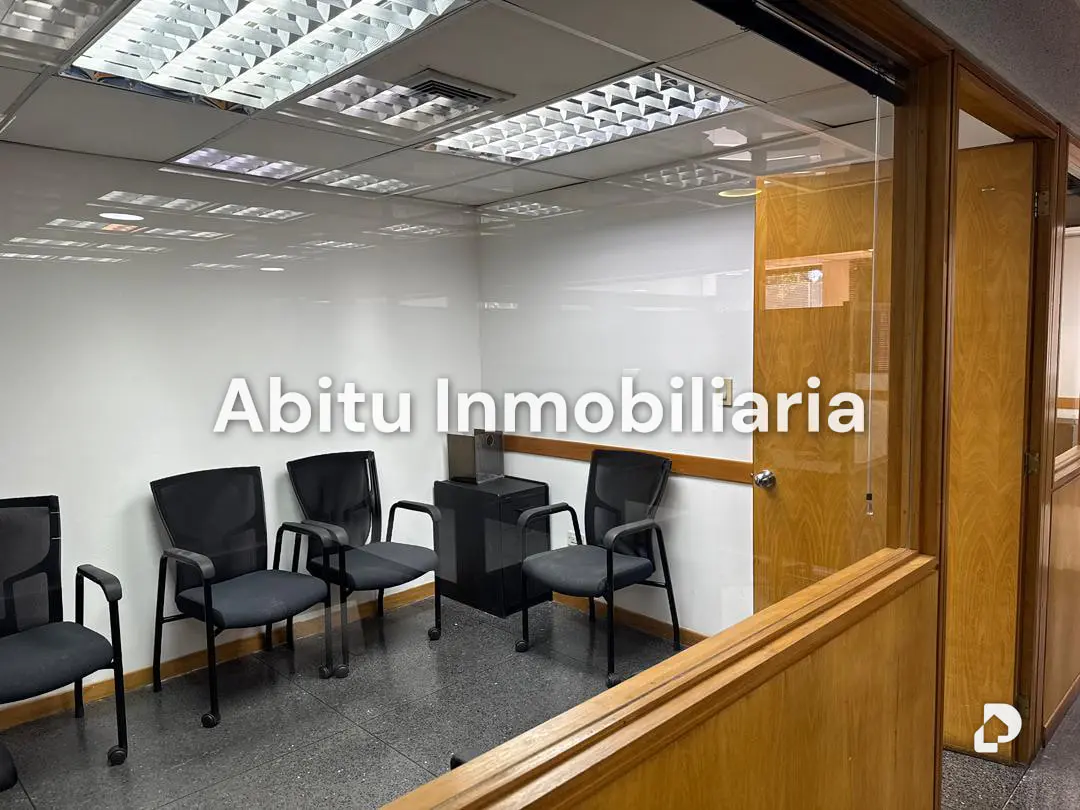 Office in La Castellana, Caracas – 17
