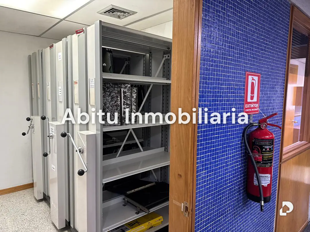 Office in La Castellana, Caracas – 23