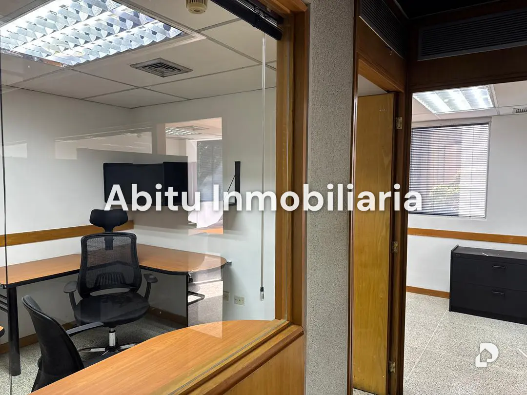 Office in La Castellana, Caracas – 15