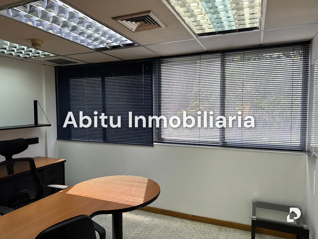 Office in La Castellana, Caracas – 12