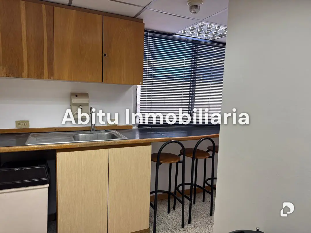 Office in La Castellana, Caracas – 22
