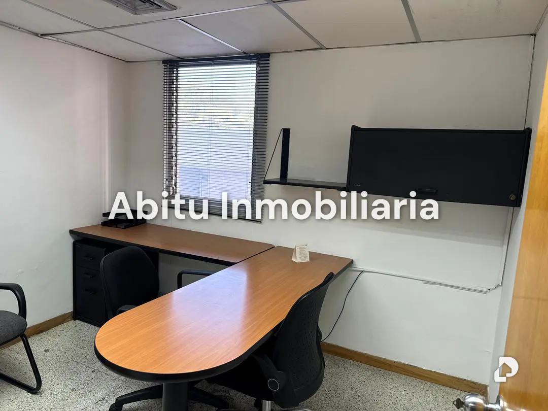 Office in La Castellana, Caracas – 13
