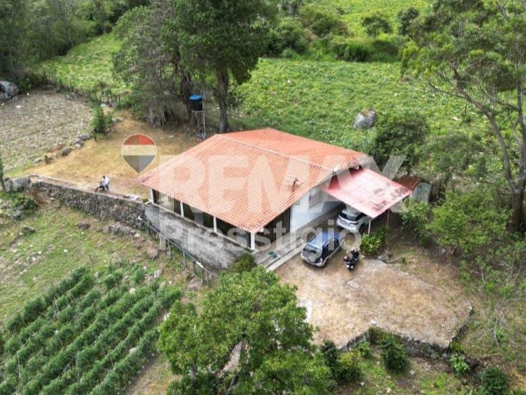 Finca en Santos Marquina - 1