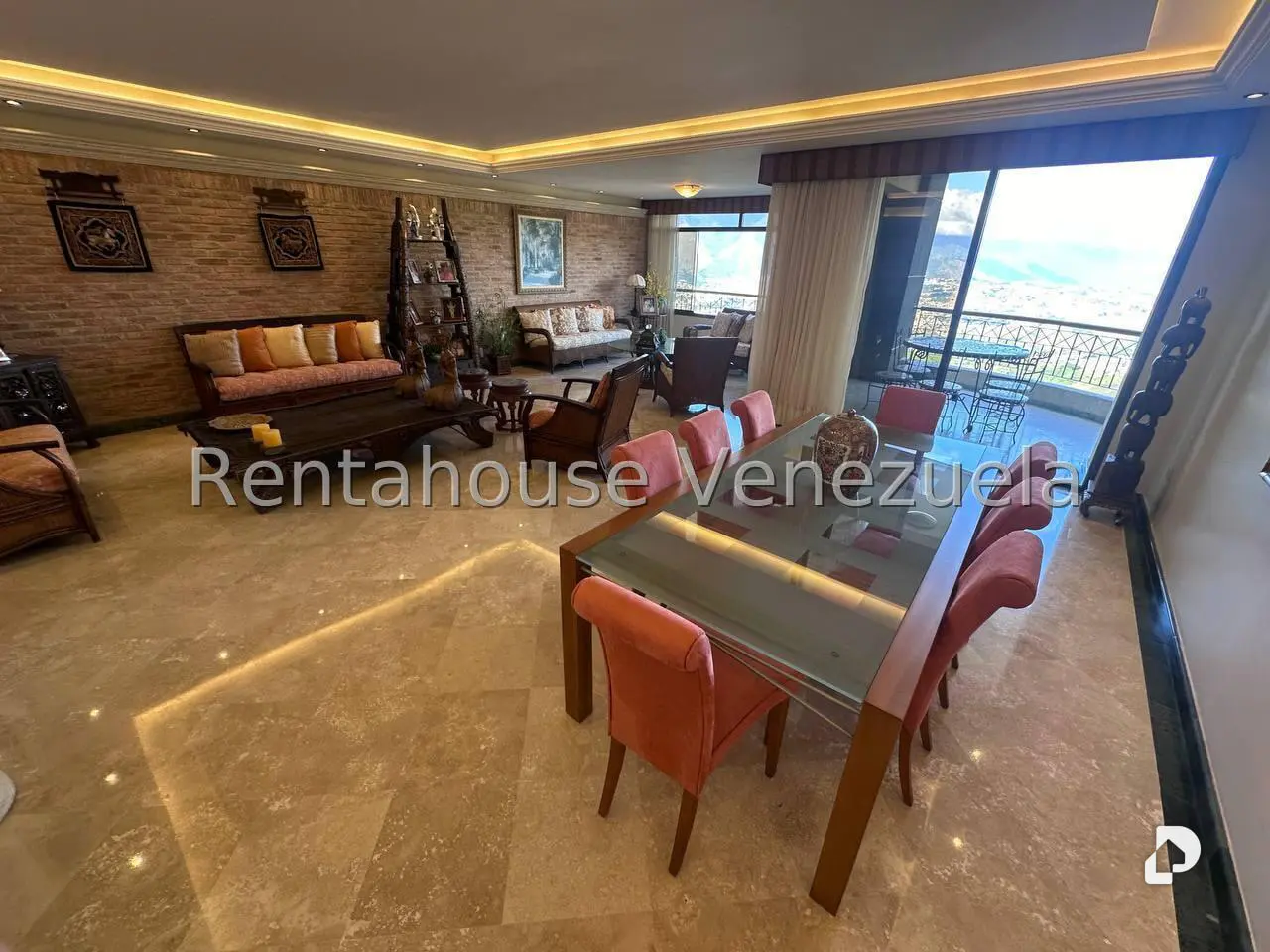 Apartamento en Los Naranjos (del Cafetal), Caracas – 17