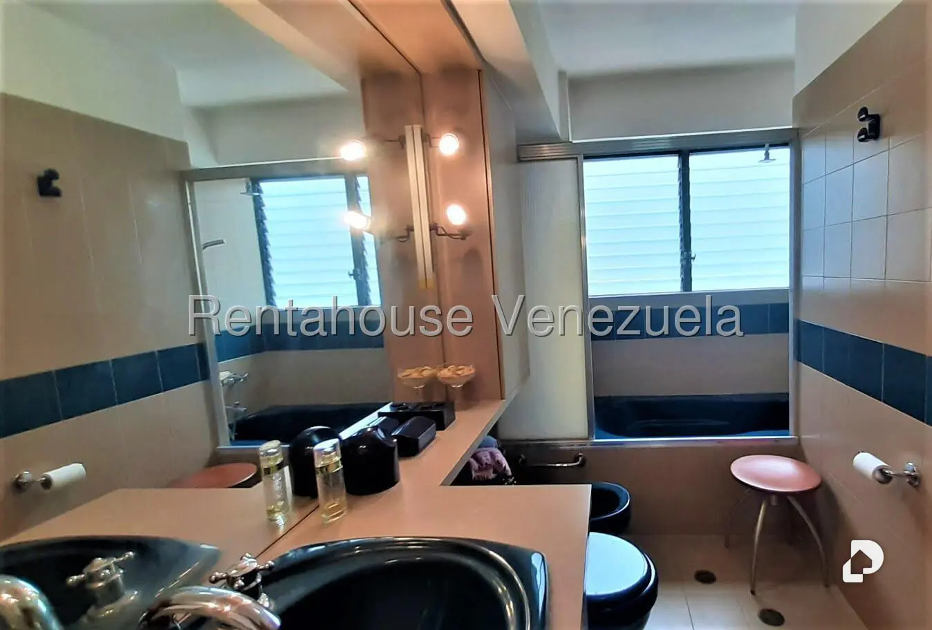 Apartamento en Las Esmeraldas, Caracas – 17