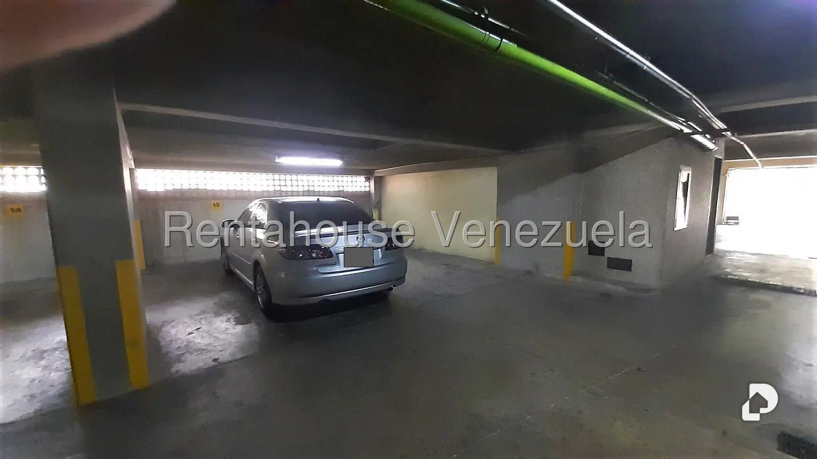 Apartamento en Las Esmeraldas, Caracas – 24