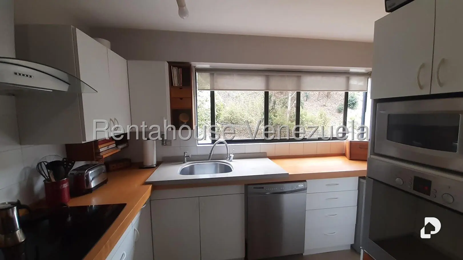 Apartamento en Las Esmeraldas, Caracas – 12