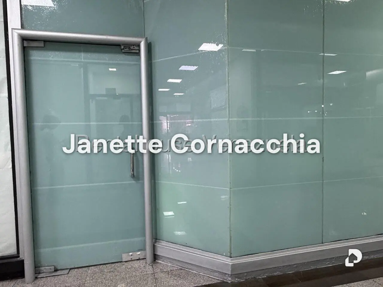 Local comercial en El Cafetal, Caracas – 1