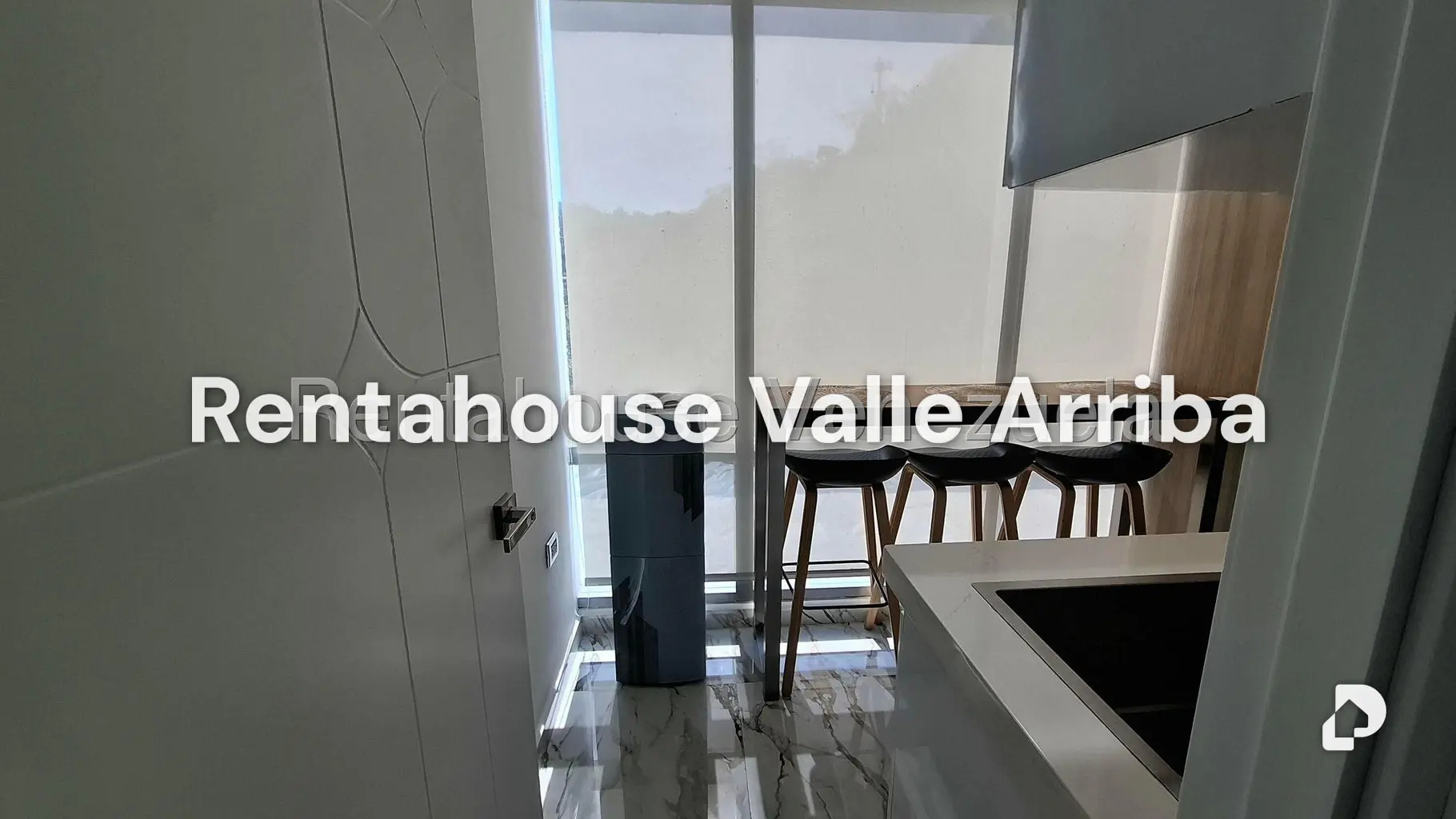 Commercial space in La Trinidad, Caracas – 9