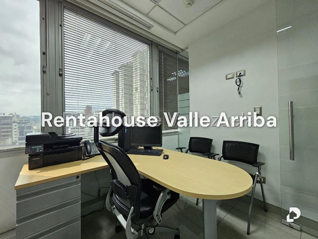 Office in Parroquia La Candelaria, Caracas – 23