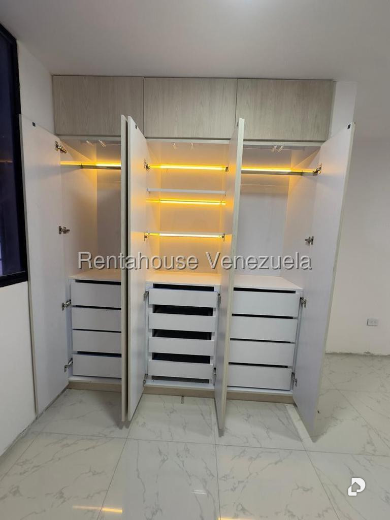 Apartamento en Chacao, Caracas – 15