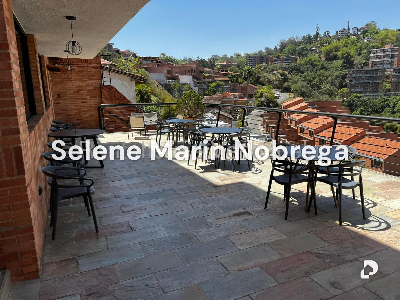 Casa en Alto Hatillo, Caracas – 19