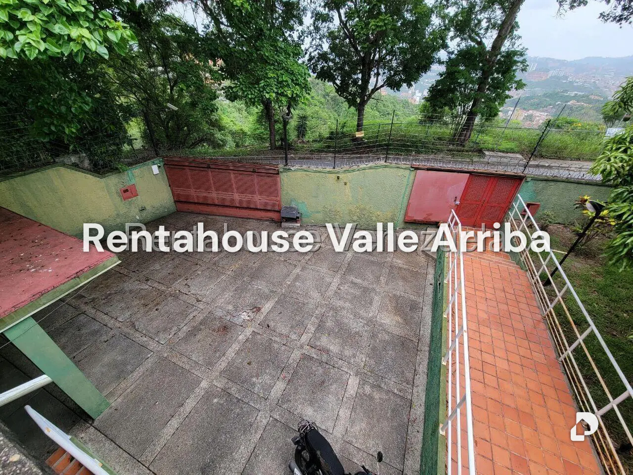Casa en Colinas de Bello Monte, Caracas – 29