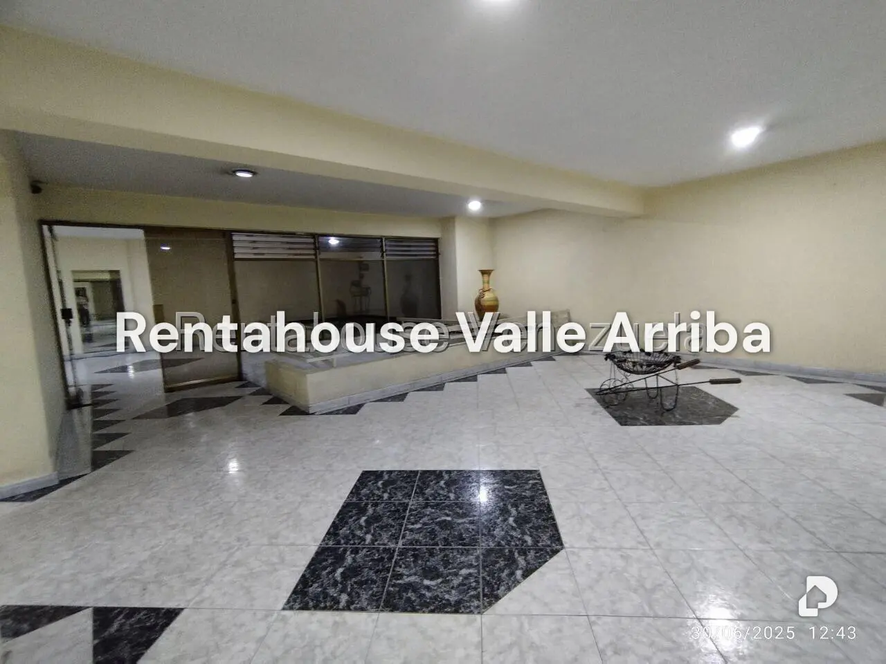Apartamento en El Paraíso, Caracas – 12